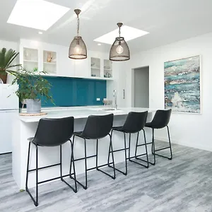 Boathouse Apartment