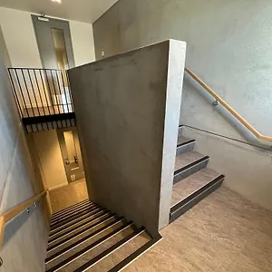  Apartment Floor Luxury W Sunny Balcony New Zealand