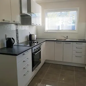  Apartment Rose Unit 1 Rotorua-accommodation&spa New Zealand